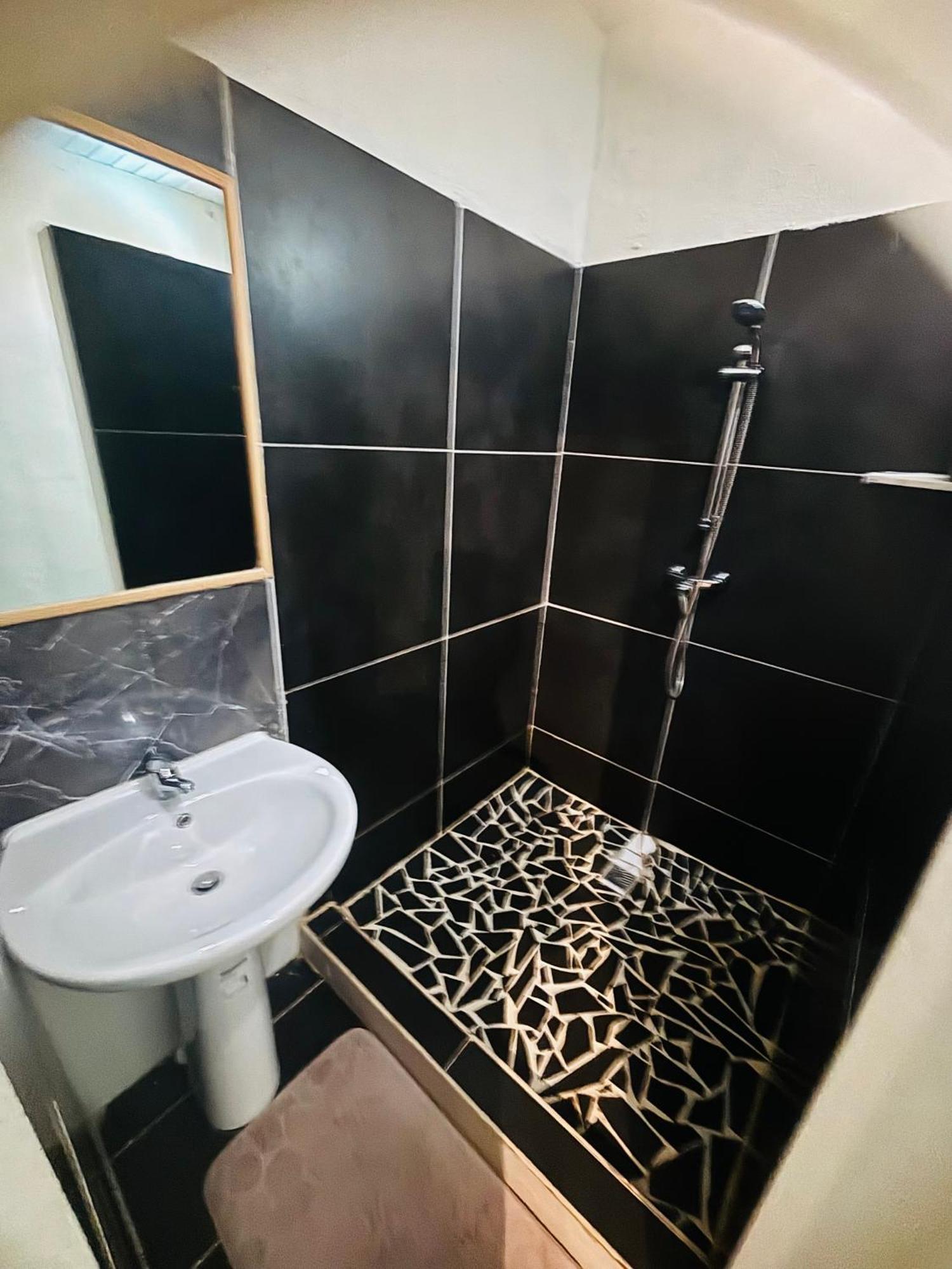 Sermie T2 Climatise Avec Piscine Kourou Exterior photo